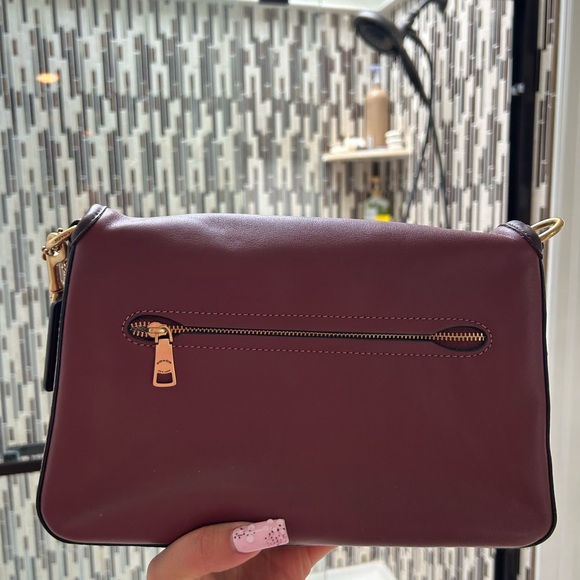 SOLD Coach burgundy flap shoulder bag - Picture 2 of 11
